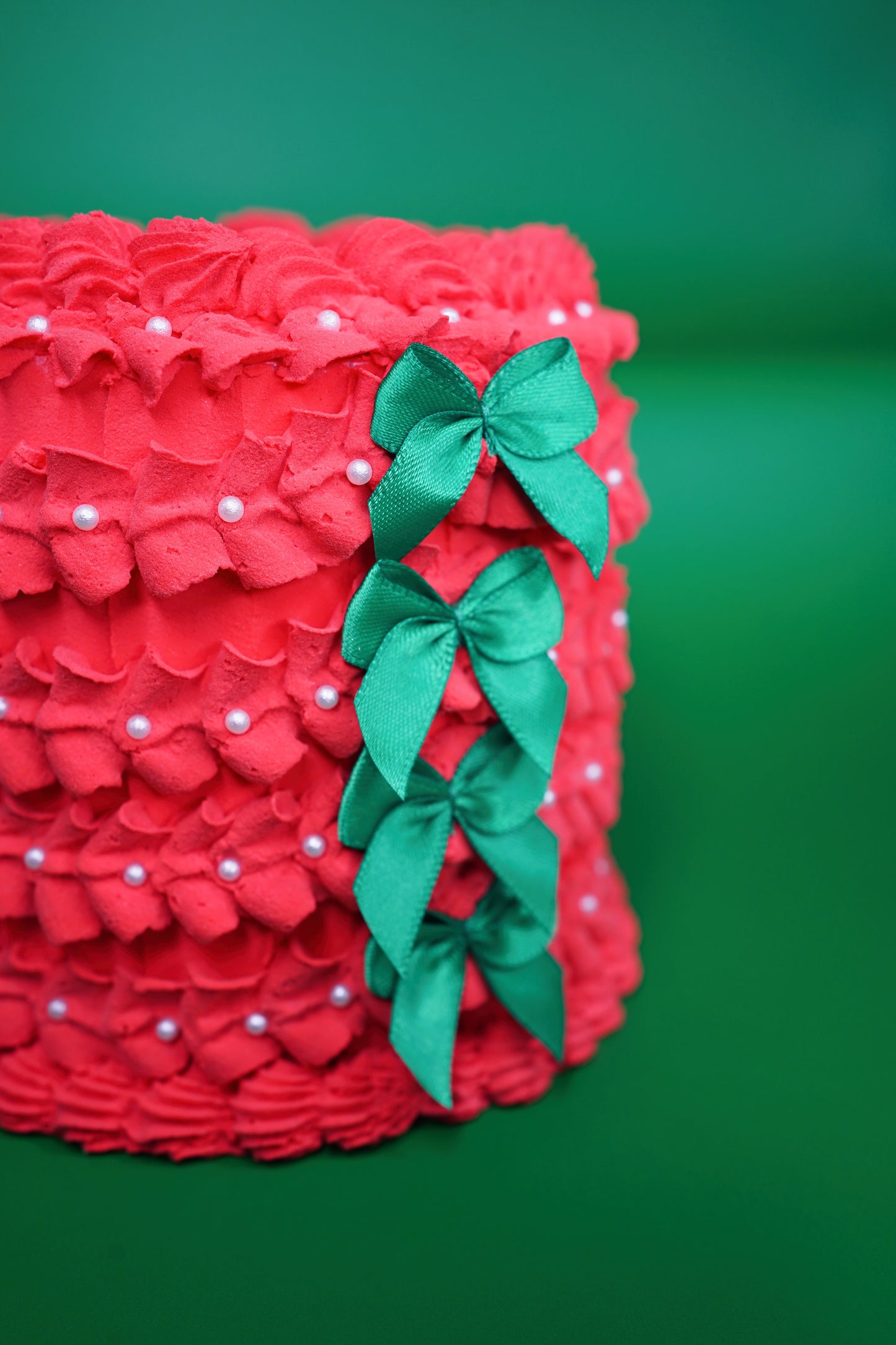 Red Ruffle Christmas Fake Cake
