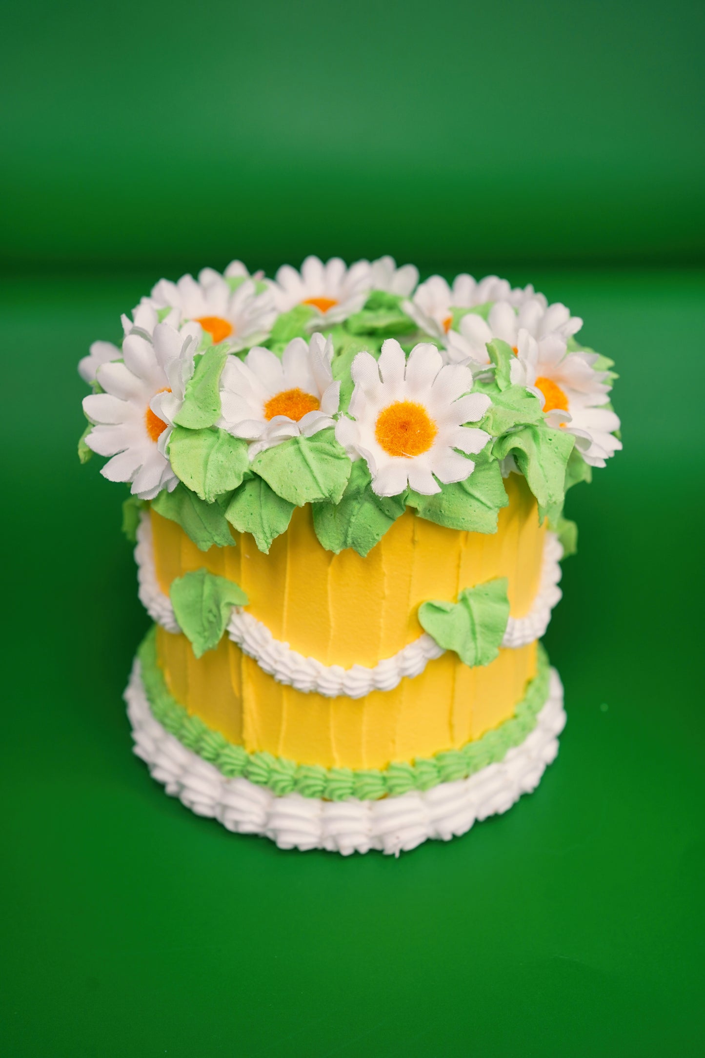 Daisy Fake Cake