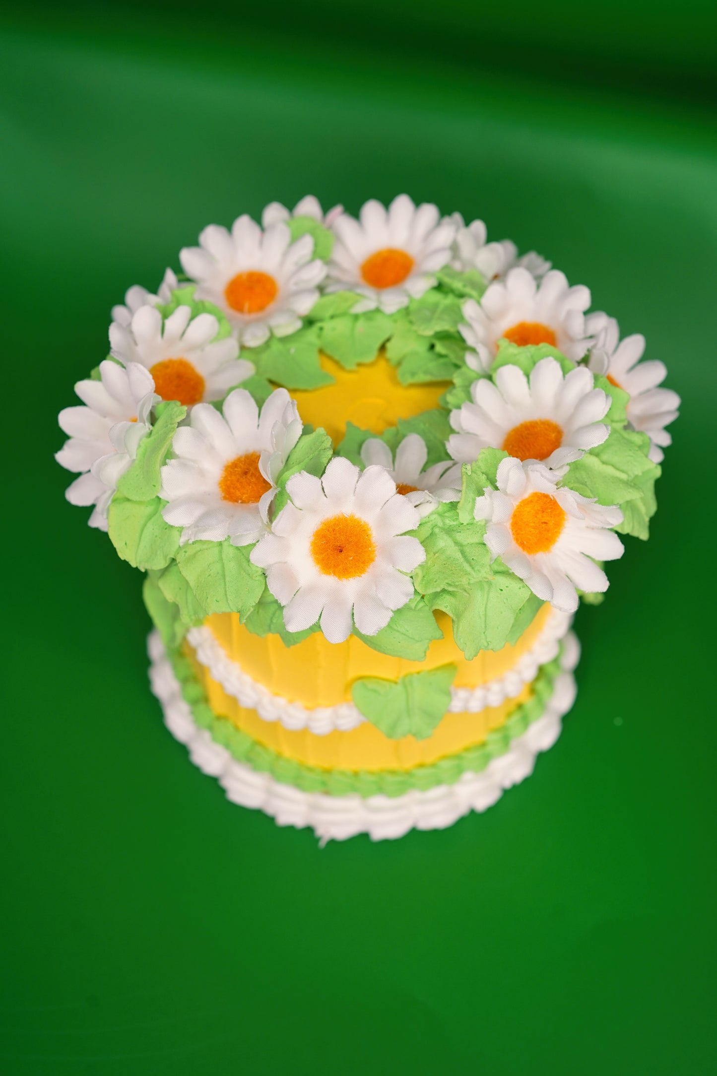 Daisy Fake Cake
