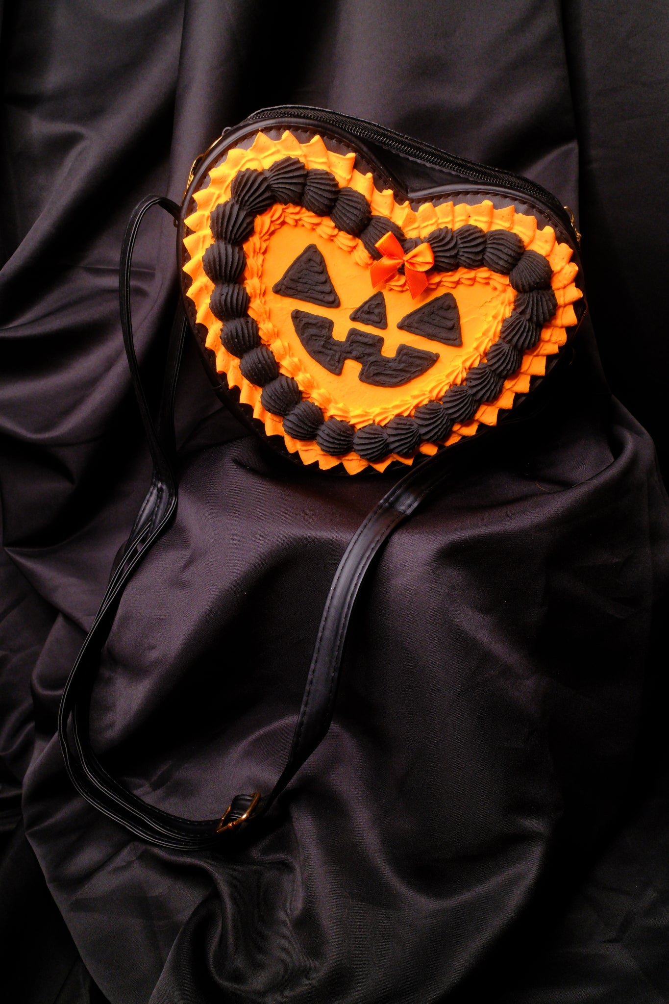 Jack O Lantern Heart Cake Purse
