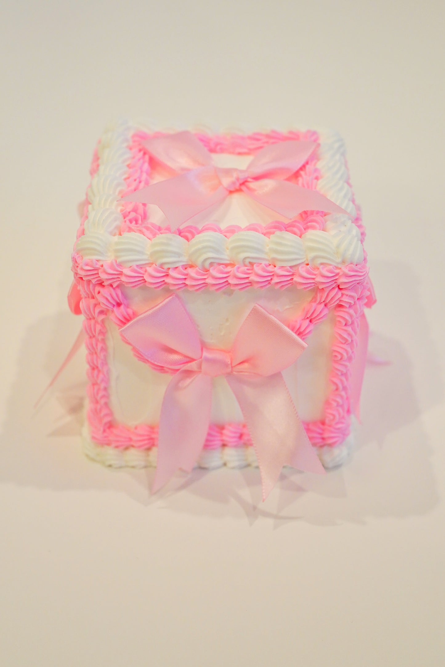 Vintage White and Pink Bow Square Small Cake