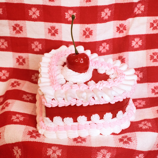 Red and Pink Heart Cake Box