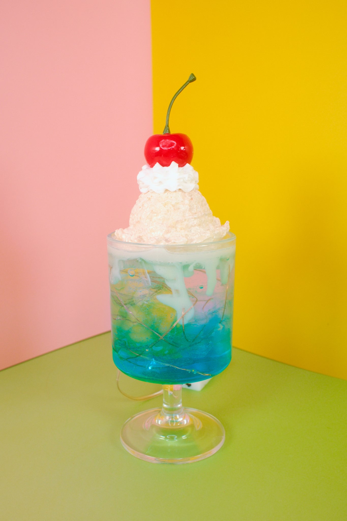 Ramune Cream Soda Lamp