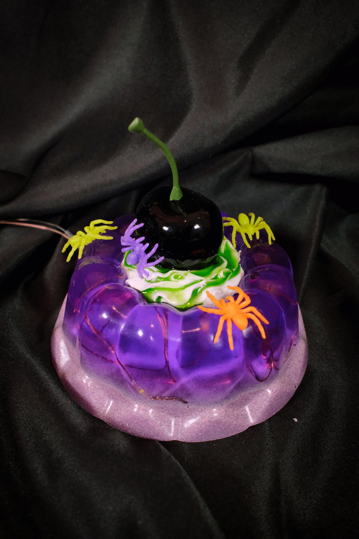 Spooky Spiders Light Up Jello