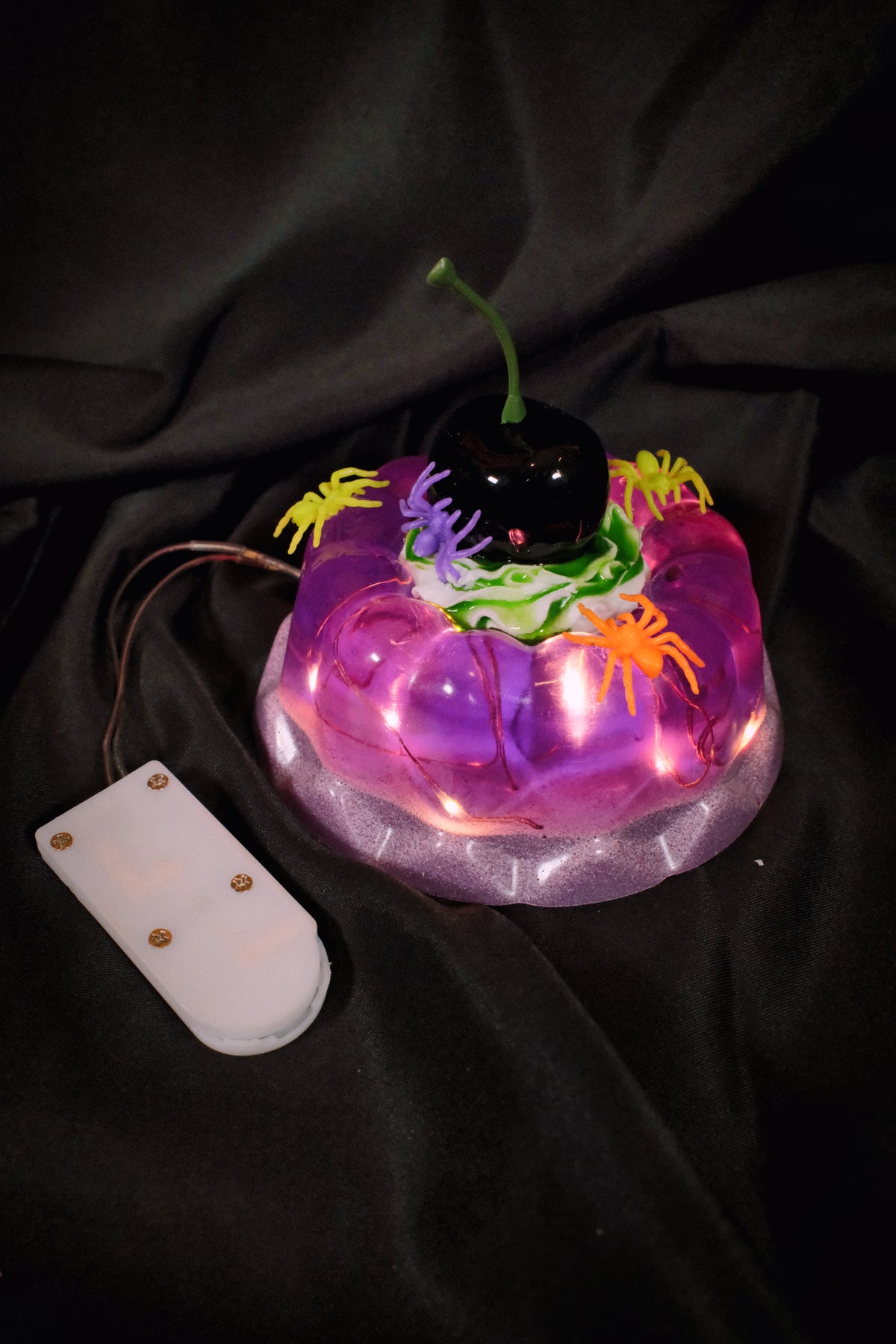 Spooky Spiders Light Up Jello